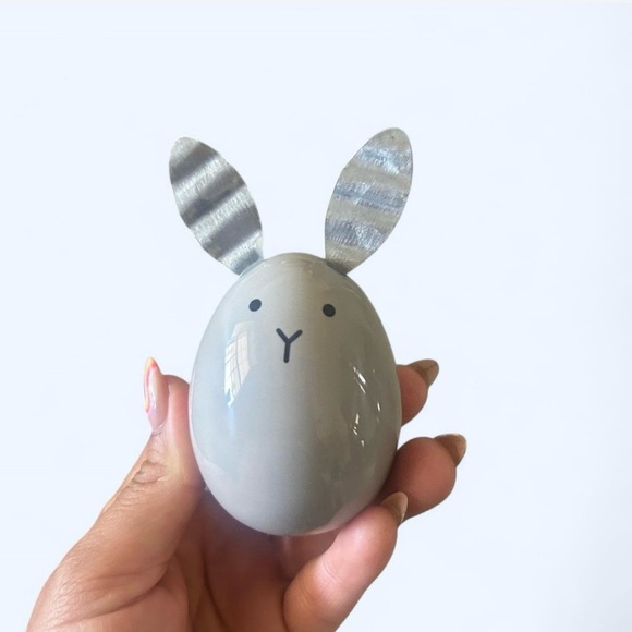 Gray Bunny Egg Decor - Picture 1 of 4
